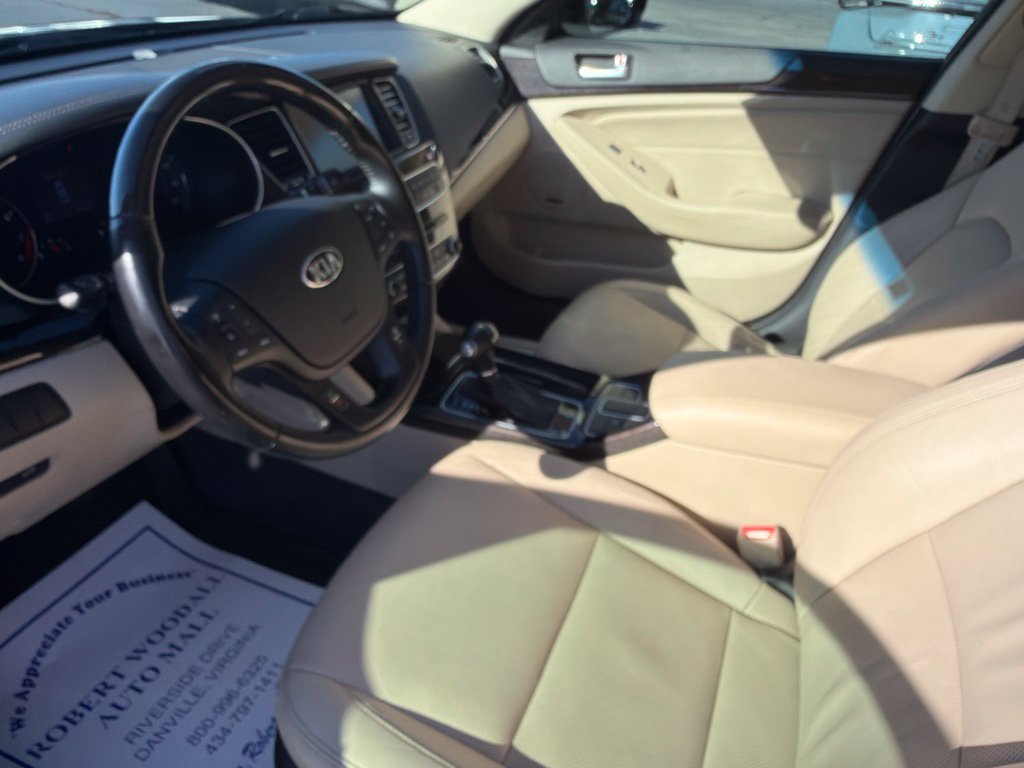 Used 2014 Kia Cadenza Premium FWD image 16