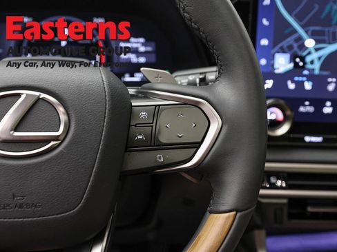 Used 2025 Lexus RX 350 AWD w/ Convenience Package image 16