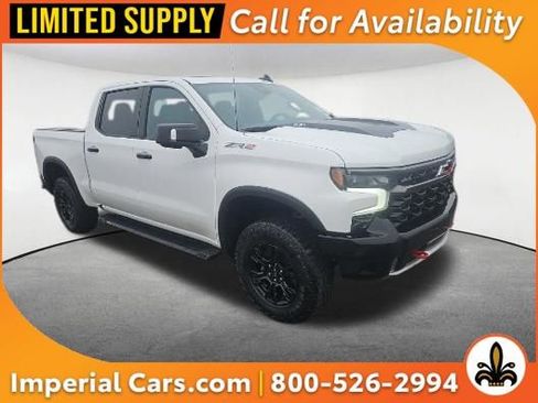 Used 2023 Chevrolet Silverado 1500 ZR2 w/ Technology Package image 1