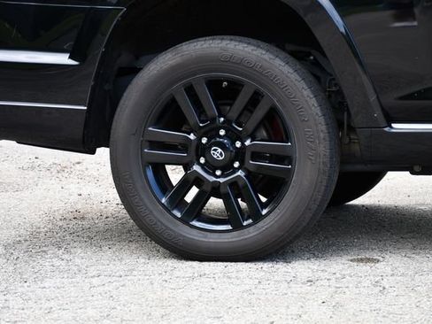 Used 2019 Toyota 4Runner Limited AWD/4WD image 10