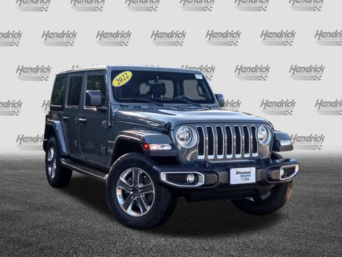 Used 2022 Jeep Wrangler Unlimited Sahara image 2