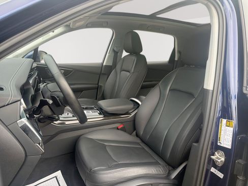 Used 2023 Audi Q7 3.0T Premium Plus w/ Premium Plus Package AWD/4WD image 13