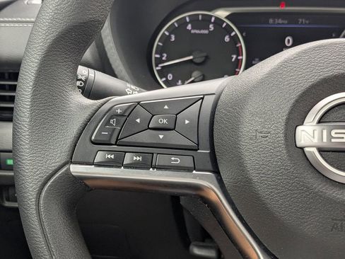 Used 2024 Nissan Sentra SV image 23