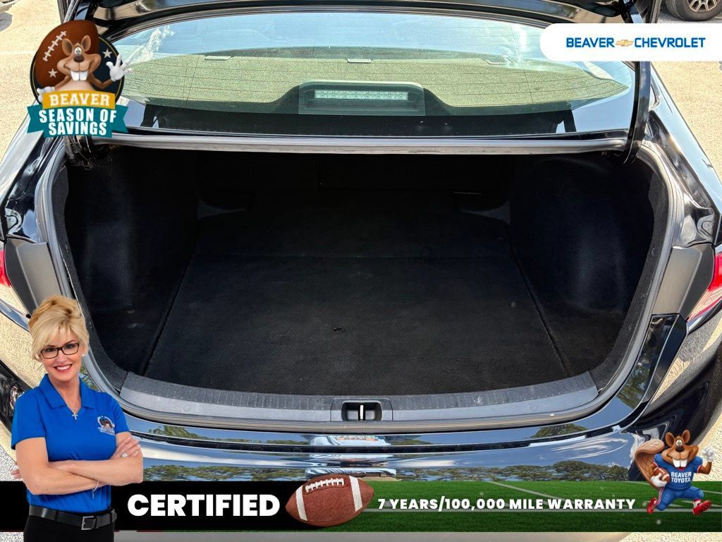 Used 2023 Toyota Corolla LE FWD image 11