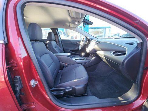 Used 2018 Chevrolet Malibu LT image 13