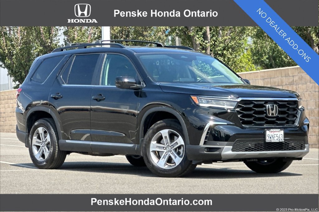 Certified 2025 Honda Pilot EX-L image 1