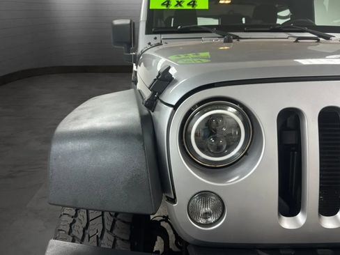 Used 2014 Jeep Wrangler Sport AWD/4WD image 26