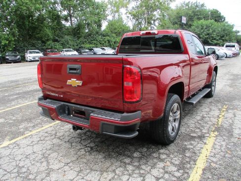 Used 2017 Chevrolet Colorado LT w/ LT Convenience Package RWD image 3