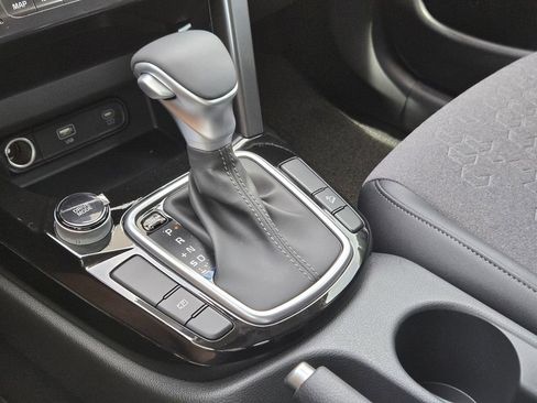 New 2026 Kia Seltos S FWD image 17