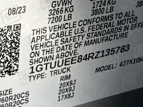 Used 2024 GMC Sierra 1500 AT4 w/ Technology Package image 35