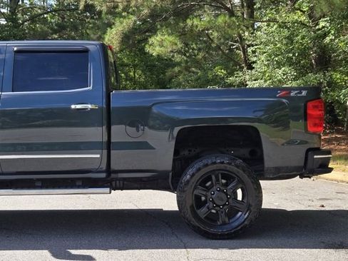 Used 2018 Chevrolet Silverado 2500 LTZ w/ Duramax Plus Package image 6