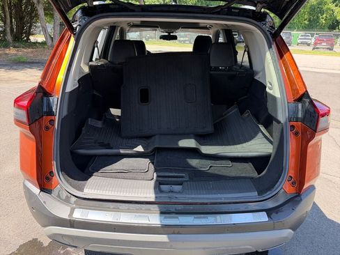 Used 2021 Nissan Rogue SL FWD image 25