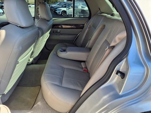 Used 2009 Mercury Grand Marquis LS image 10