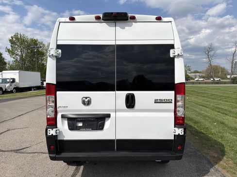 Used 2023 RAM ProMaster 2500 image 6