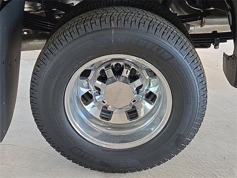 New 2026 GMC Sierra 3500 Denali w/ Denali Reserve Package image 9