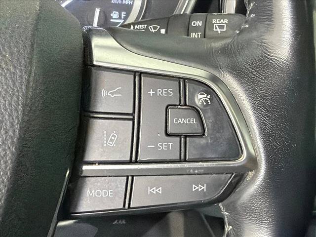 Used 2020 Toyota Highlander Limited AWD/4WD image 28
