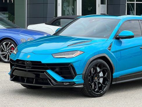Used 2023 Lamborghini Urus Performante AWD/4WD image 12