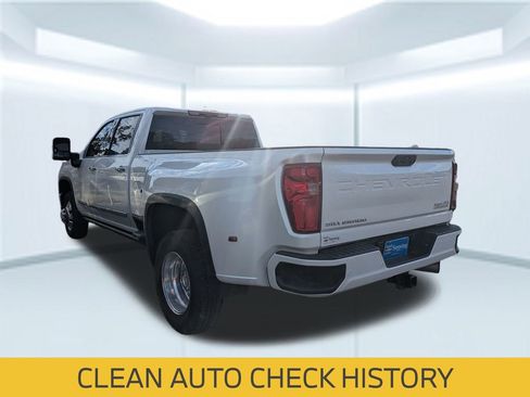 Used 2025 Chevrolet Silverado 3500 High Country w/ High Country Premium Package image 2
