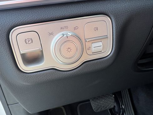 Certified 2025 Mercedes-Benz GLE 350 4MATIC image 17