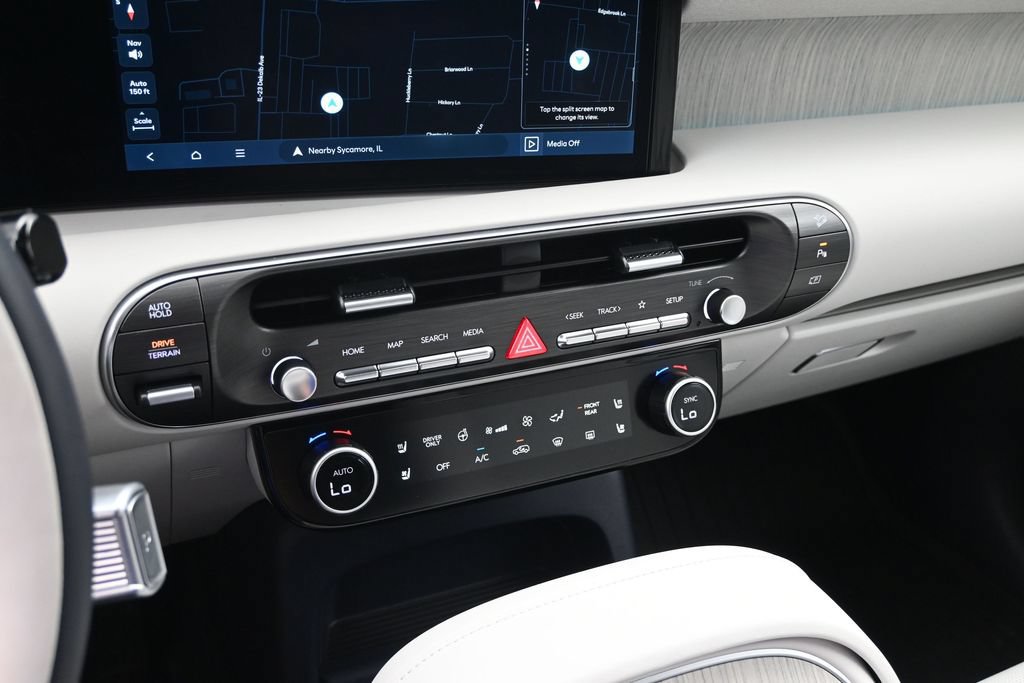 Certified 2026 Hyundai Palisade Calligraphy AWD/4WD image 18