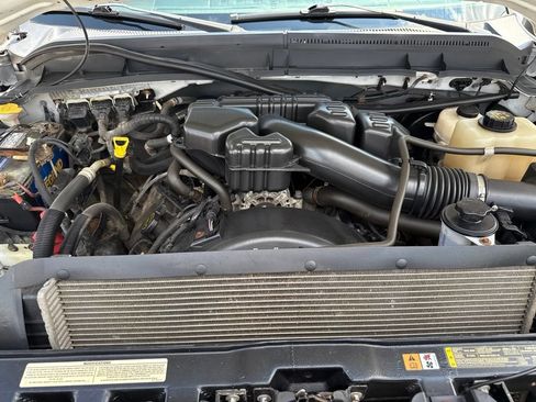 Used 2015 Ford F250 XL w/ Power Equipment Group AWD/4WD image 44