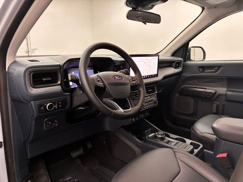 New 2025 Ford Maverick Lariat w/ Black Appearance Package image 17