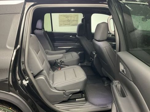 New 2026 Chevrolet Traverse LT image 26