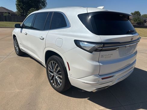 Certified 2025 Buick Enclave Avenir w/ Super Cruise Package image 3