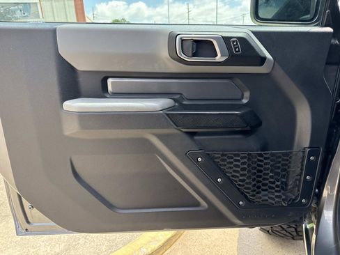 Used 2023 Ford Bronco 2-Door AWD/4WD image 18