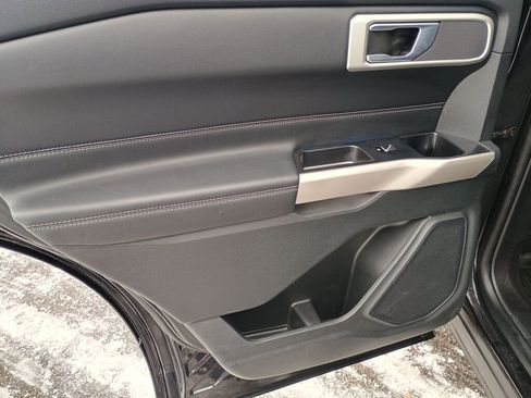 Used 2022 Ford Explorer XLT w/ Class IV Trailer Tow Package image 17