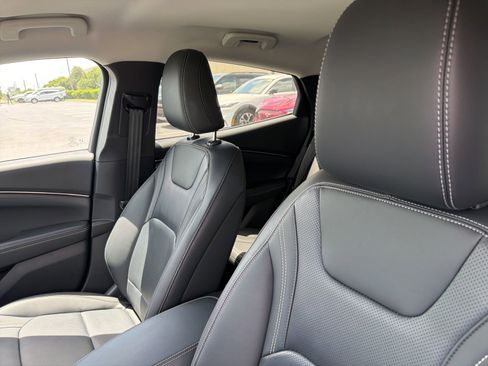 Used 2025 Ford Mustang Mach-E Premium image 22