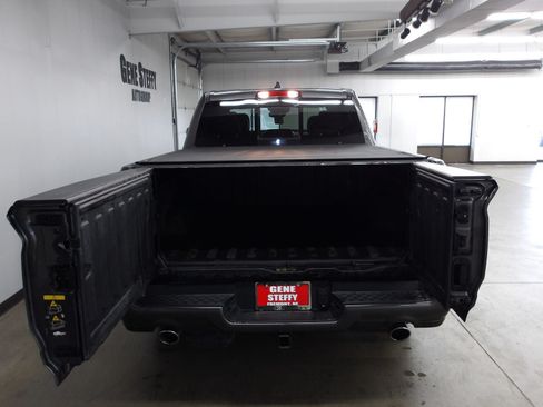 Used 2021 RAM 1500 Laramie w/ Sport Appearance Package AWD/4WD image 18