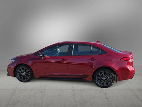 Used 2025 Toyota Corolla SE image 5