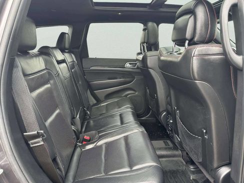 Used 2018 Jeep Grand Cherokee Trailhawk w/ Trailhawk Luxury Group image 16
