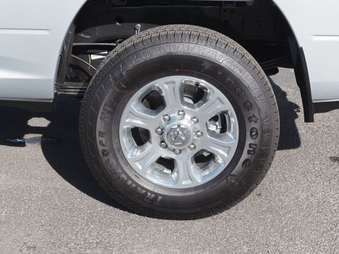 Used 2025 RAM 3500 Big Horn image 7