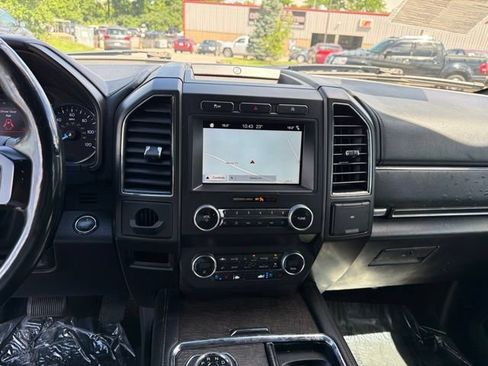Used 2019 Ford Expedition Max Limited RWD image 12