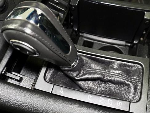 Used 2015 Ford Taurus Limited image 21