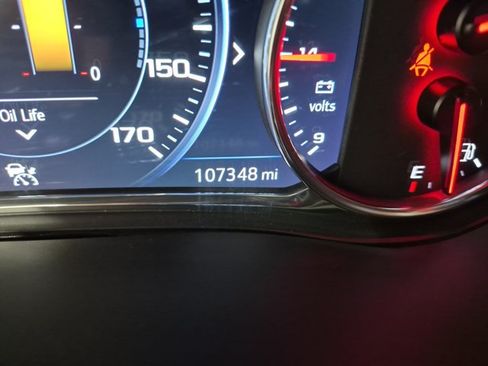 Used 2022 Chevrolet Traverse Premier AWD/4WD image 19