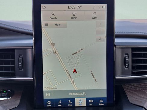 Used 2020 Ford Explorer Platinum w/ Premium Technology Package image 24