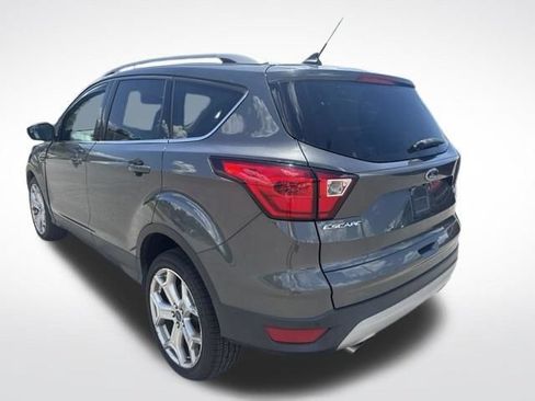 Used 2019 Ford Escape Titanium FWD image 3