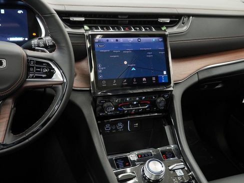 New 2025 Jeep Grand Cherokee Summit w/ Obsidian Package image 20