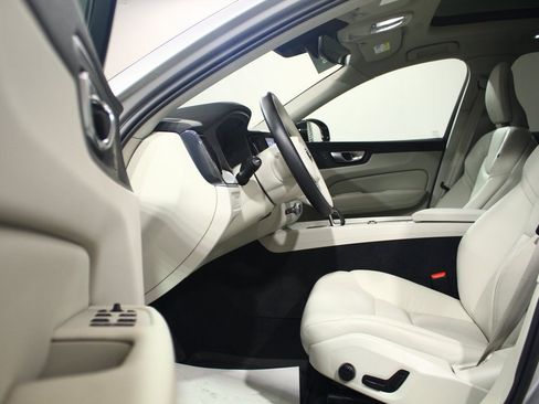 Used 2024 Volvo XC60 T8 Plus w/ Climate Package image 19