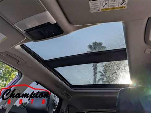Used 2022 Nissan Rogue SV w/ SV Premium Package FWD image 24