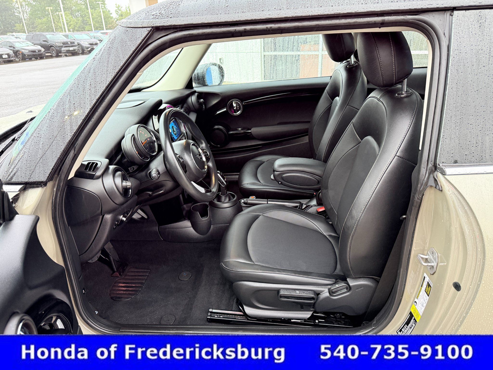 Used 2021 MINI Cooper 2-Door Hardtop FWD image 21