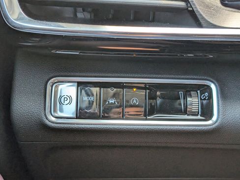 Used 2024 Buick Envision Sport Touring AWD/4WD image 19