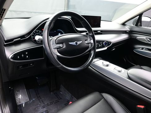 Used 2022 Genesis GV70 2.5T w/ Select Package image 13