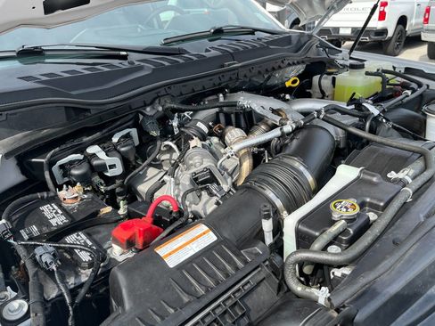 Used 2022 Ford F250 Lariat image 11