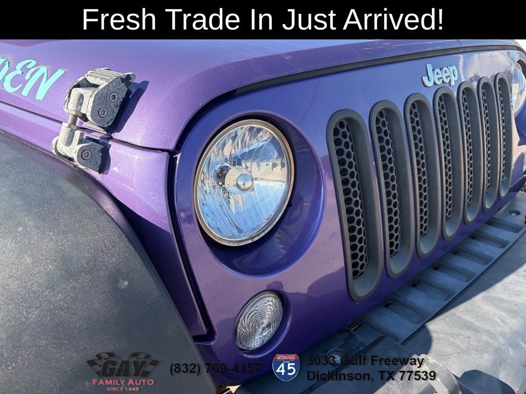 Used 2017 Jeep Wrangler Unlimited Sport AWD/4WD image 5