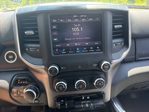 Used 2019 RAM 1500 Big Horn AWD/4WD image 13