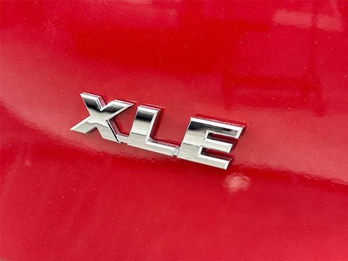 Used 2015 Toyota RAV4 XLE image 13